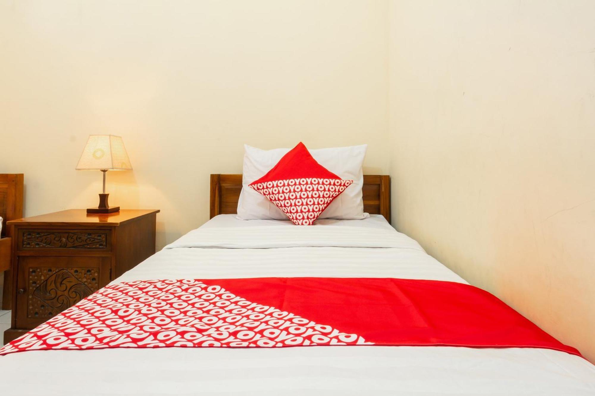Hotel Super Oyo 1150 Omah Ladrang Kejayan Esterno foto